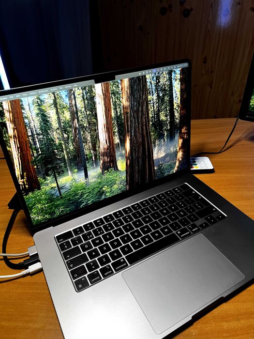 Macbook Air M3 15'' | 16GB | 1TB + Monitor Portátil AOC 15