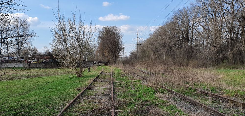 Продам пром базу з ЖД Гілкою та  краном вул. Квітнева