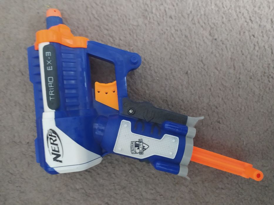 Zestaw: Nerf Elite Rapidstrike CS -18  + gratis Nerf Triad EX-3