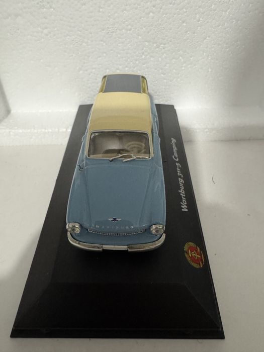 Miniatura Warburg escala 1:43