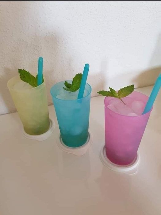 3 Copos 330 ml com tampa Tupperware