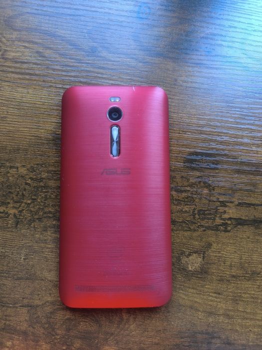Asus Zenfone 2 - 4GB RAM