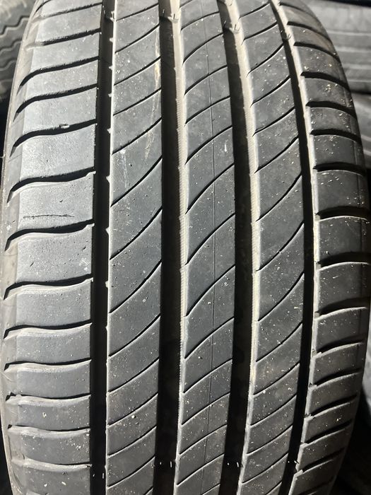 235/45R18 Michelin Primacy 4