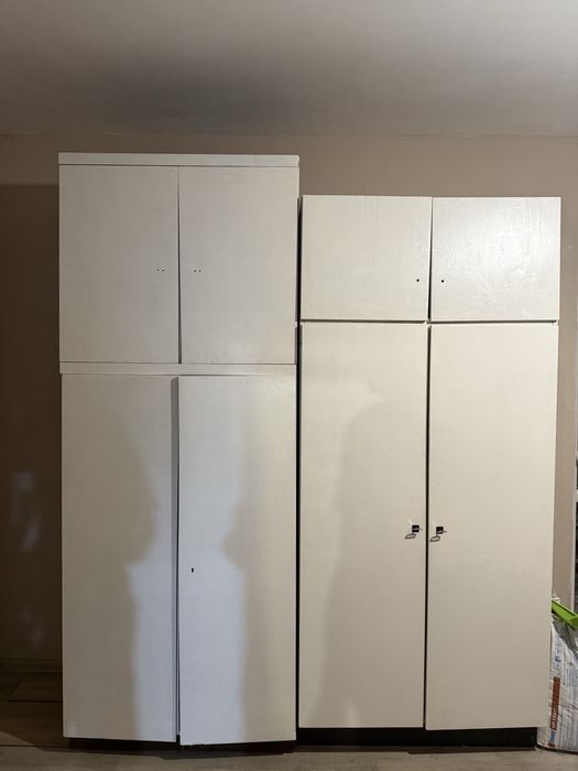 Отдам бесплатно два шкафа