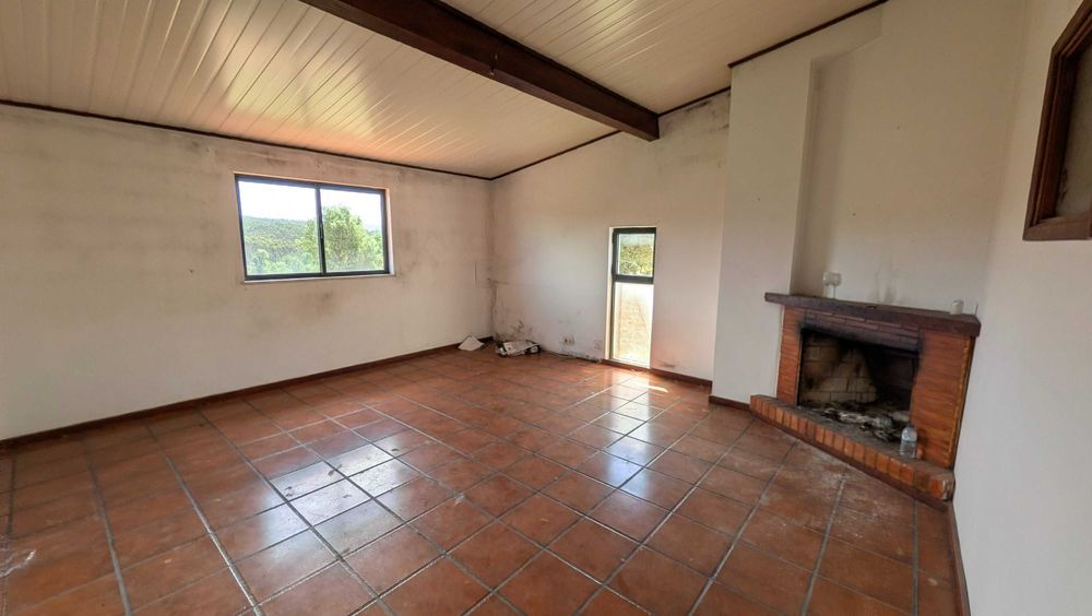 Moradia T4 em Vila Nova de Monsarros, Anadia