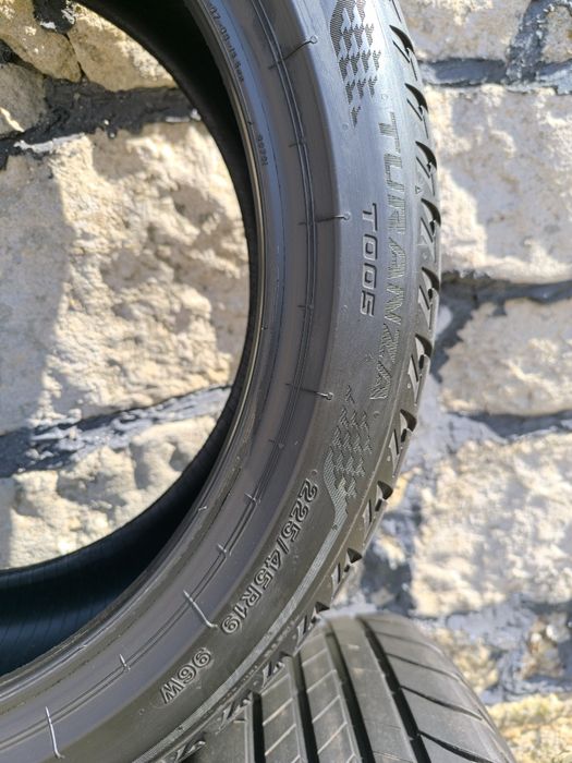 Nowe 2024 r 225/45 R19 96 W  Bridgestone Turanza