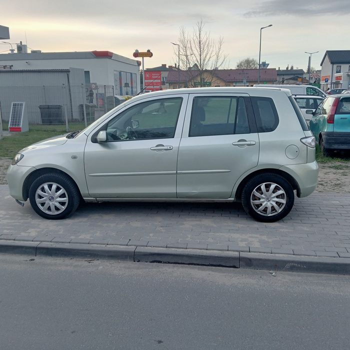 Sprzedam Mazda 2