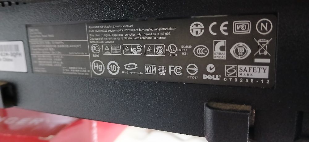 Monitor DELL em muito bom estado.