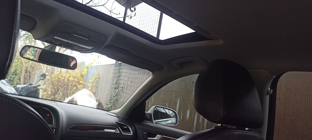 Ауди А4 б 8 квадро  2013год