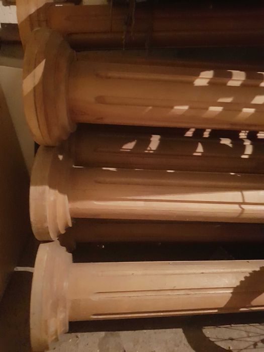 Filary, słupy, bale ozdobne do wnętrz