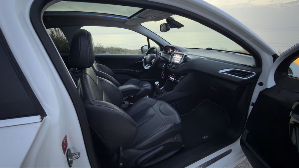 Peugeot 208 GTI Pack – 2012 | 177.000 km - NACIONAL