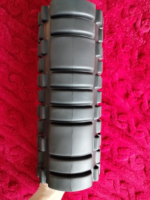 Продам масажний ролик для спини, шеї, ніг