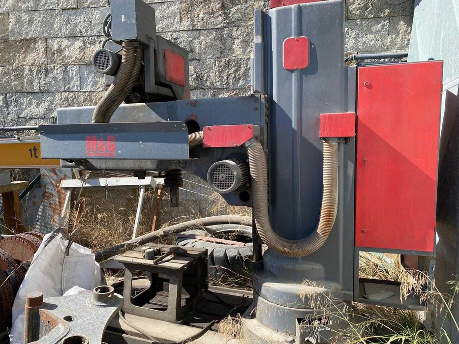 Máquina de Perfuração MG Steels Machine