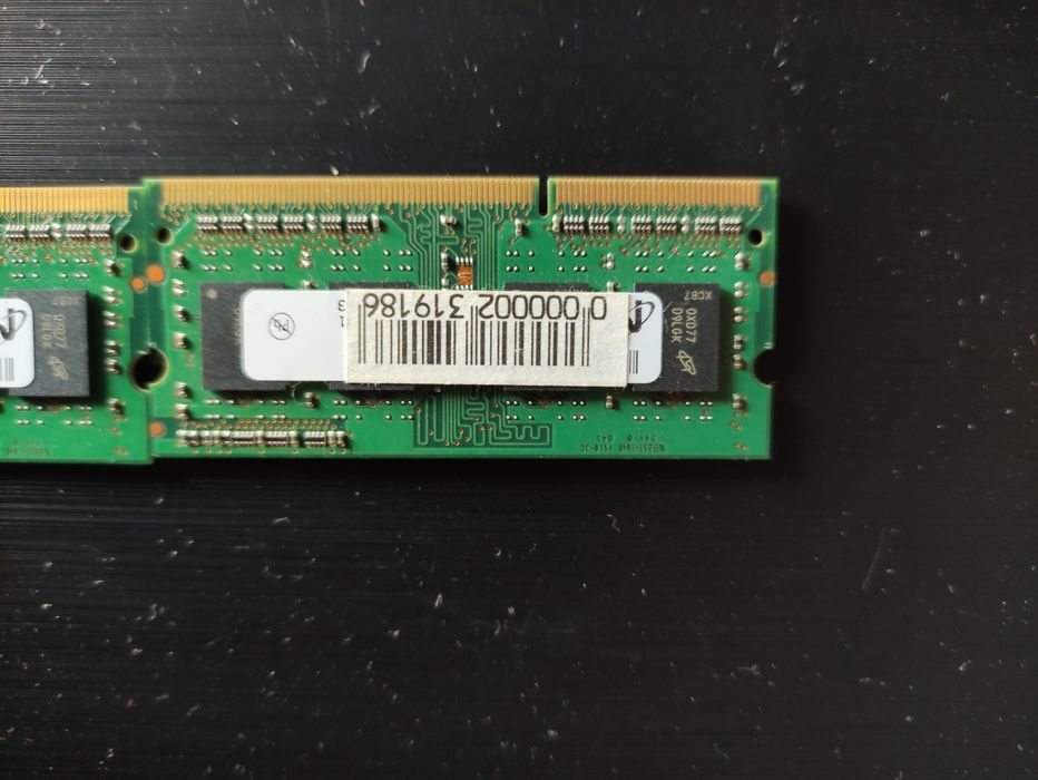 Продам память для ноутбука(б/у)Crucial SODIMM DDR3 2* 2Gb 1333MHz PC
