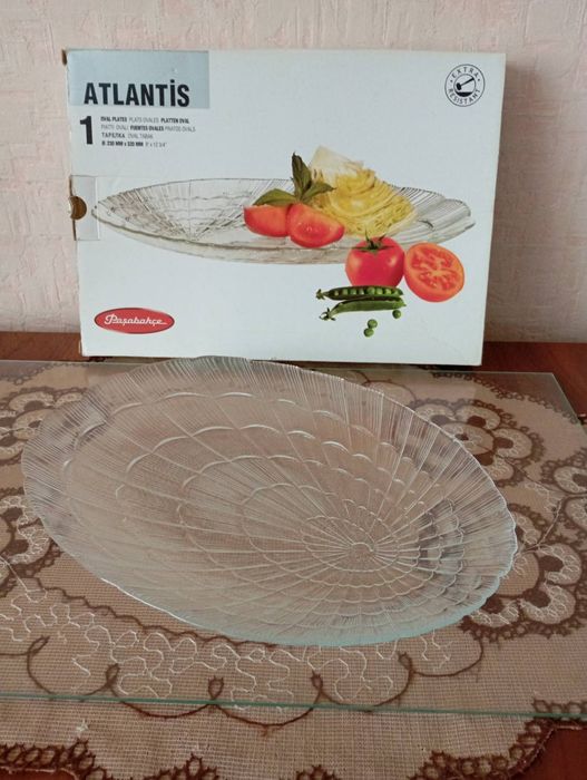 Скляні блюда, нові