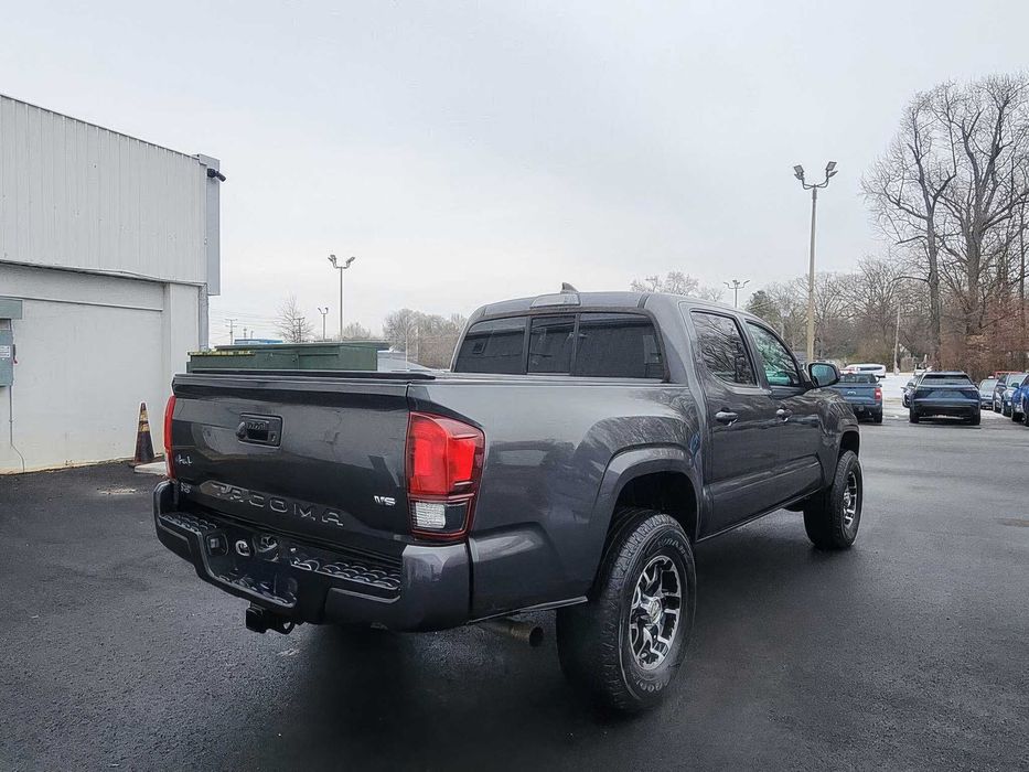 Toyota Tacoma SR V6      2019