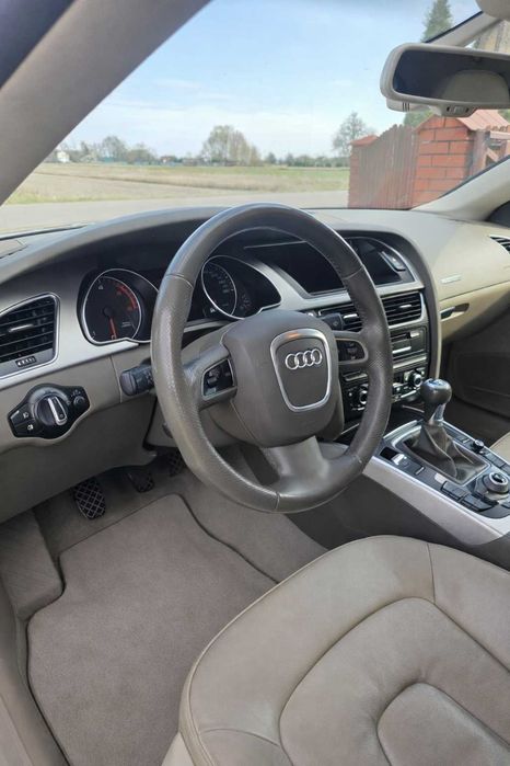 Audi A5 2010r 2.0 TDI 170KM Nawigacja Polskie Menu