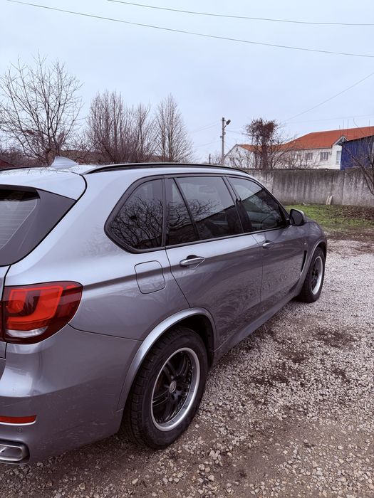 Bmw x5  f 15 (2016)