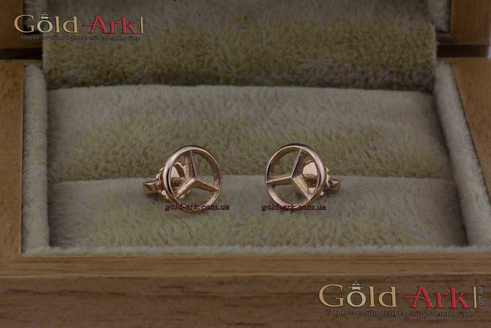 Пусети Мерседес 585