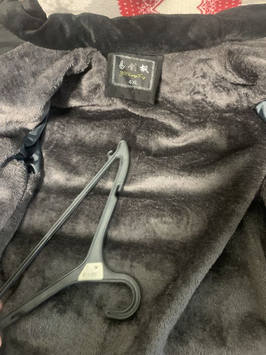 нова чоловіча зимня куртка