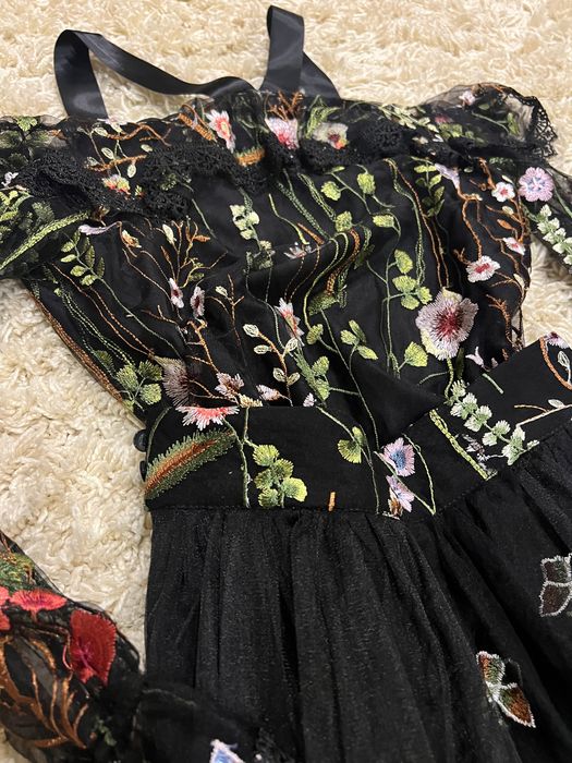 Костюм  спідниця і блуза вишивка