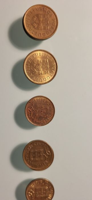 Moedas de 1 Escudo.