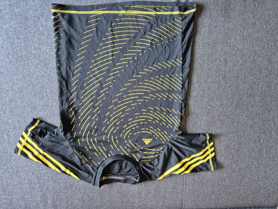 Sprzedam bluzkę adidas.