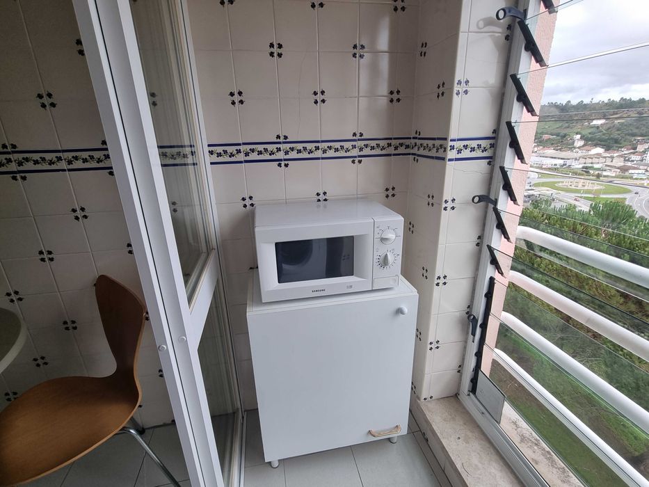 Arrendo T1 com garagem