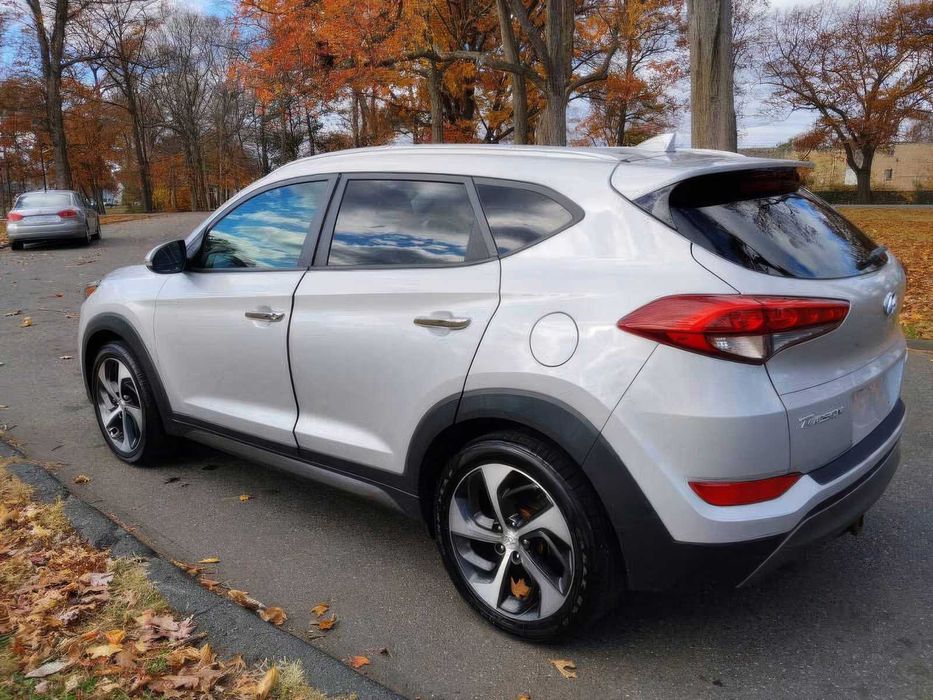 Hyundai Tucson Limited      2016