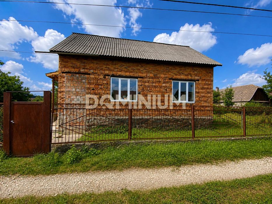 Продається затишний будинок в с. Іза