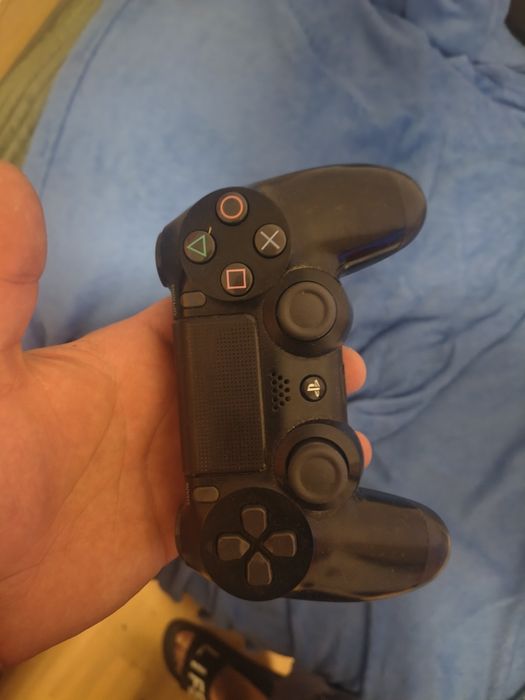 PlayStation 4 slim 1TB