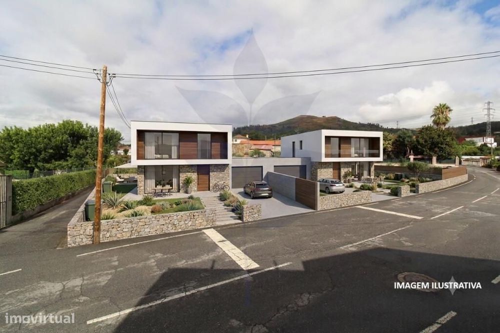 Terreno rústico com viabilidade de construção - 813m2, Guimarães