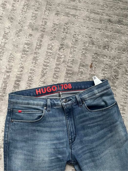 джинсы hugo