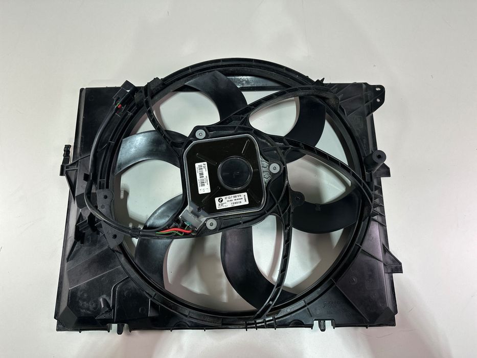 BMW E90 E91 LCI Wentylator Chłodnicy