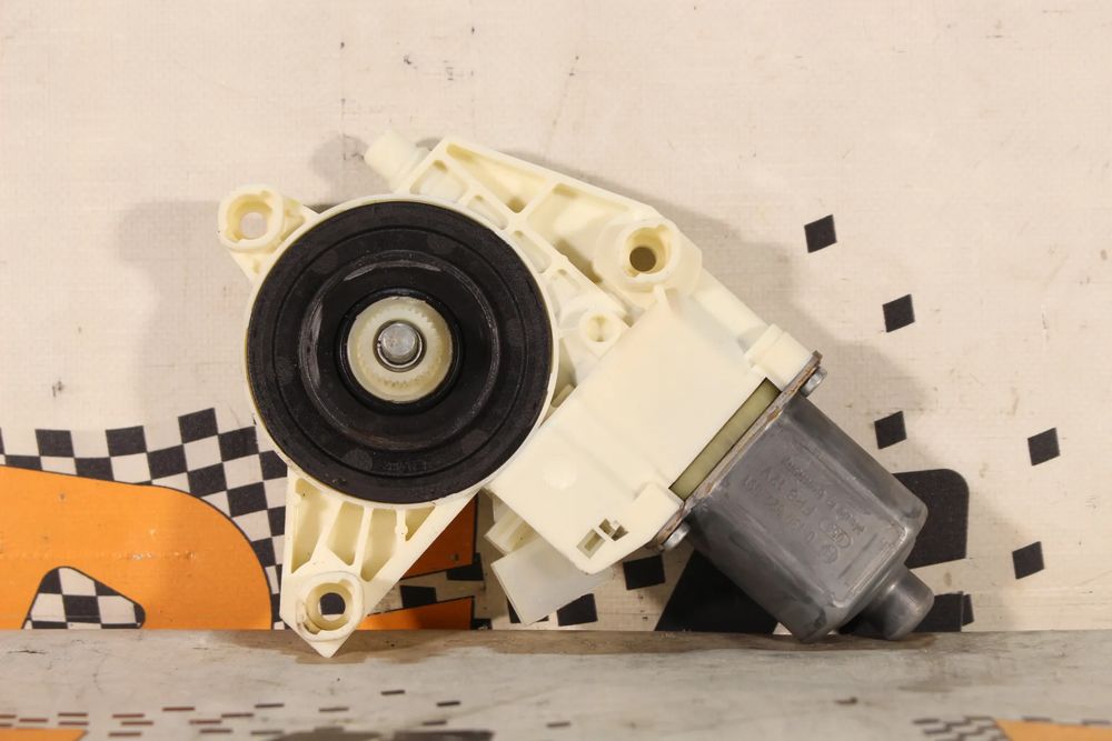 Motor vidro frente direito MERCEDES-BENZ Classe A (W176)