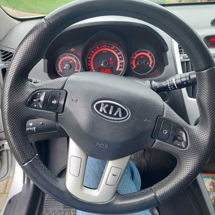 Samochód osobowy KIA CEED