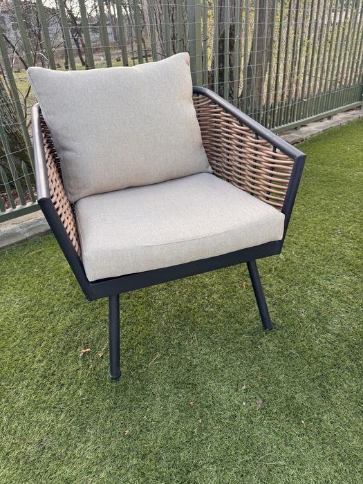Zestaw mebli ogrodowych – sofa + 2 fotele  (nowoczesny styl)