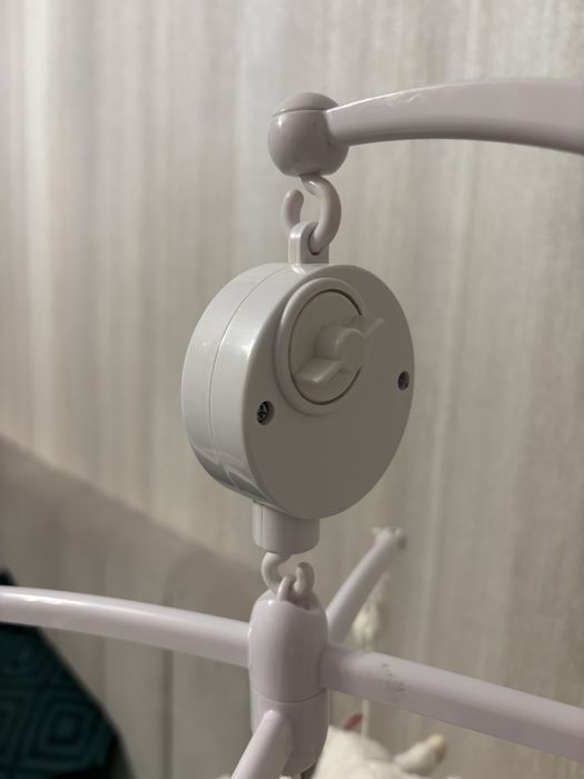 Мобиль музыкальный на детскую кроватку