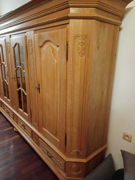 Szafa z dębu belgijskiego