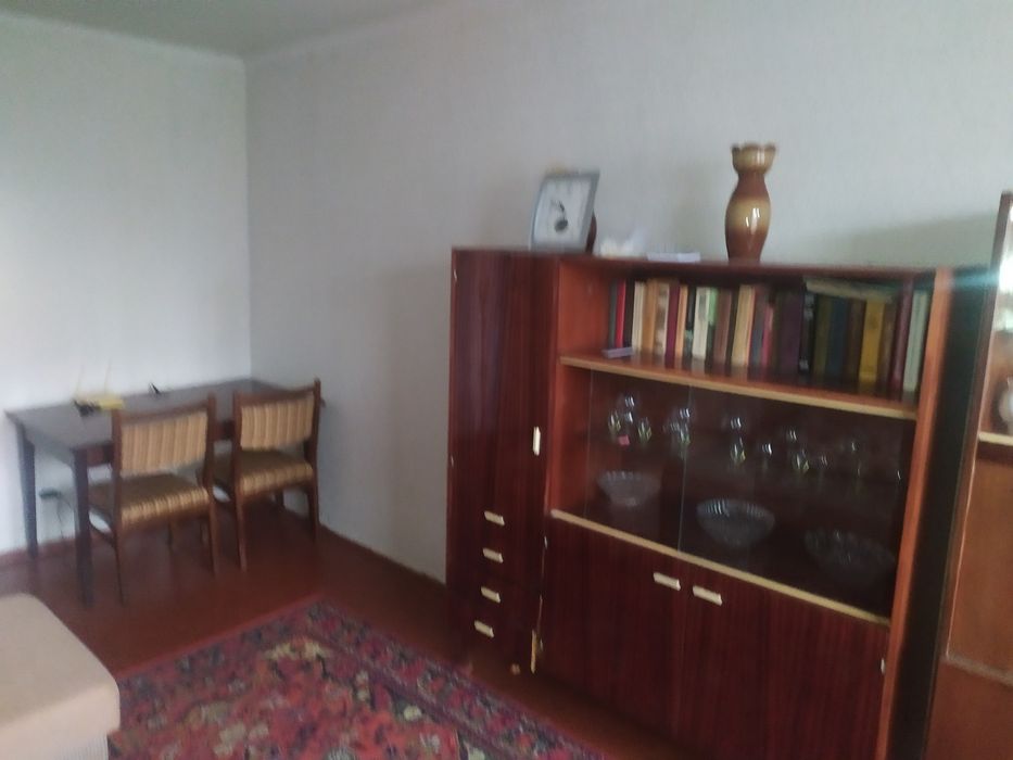 ,сдам 2 комнатную квартиру