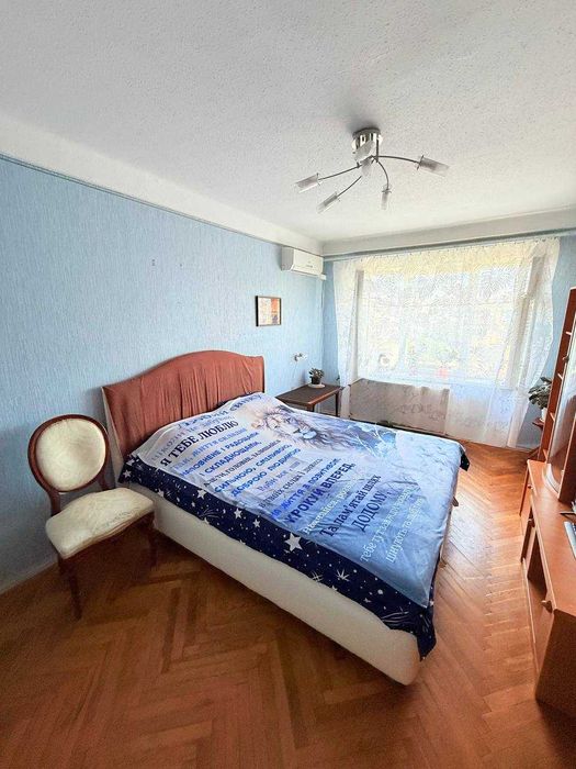 Продам 3-кімнатну квартиру.Оболонь.Київ.Набережна.БЕЗ комісії.