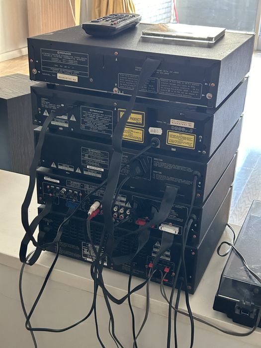 Aparelhagem PIONEER com remote control e colunas CELESTION