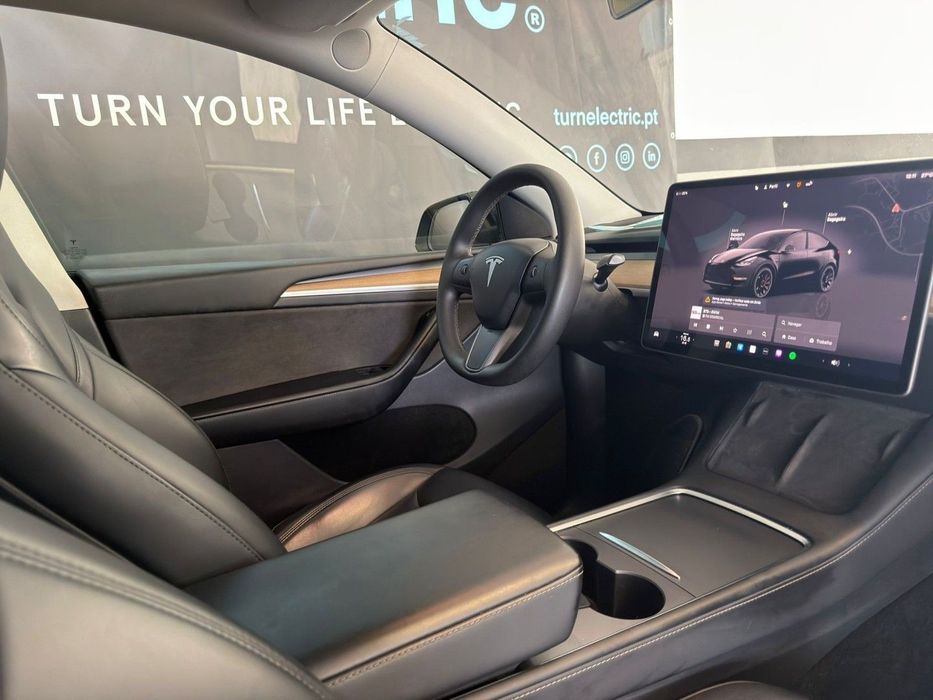 Tesla Model Y Performance Dual Motor AWD