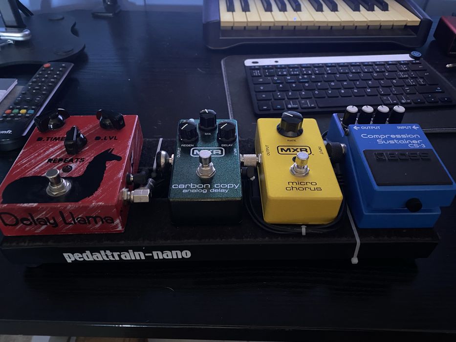 Pedal delay Llama analógico Botique