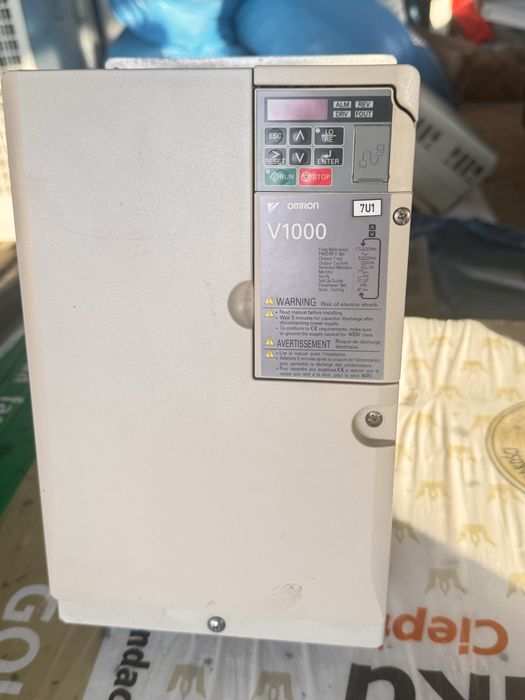 Falownik OMRON 11KW