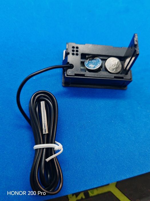 Termometr tablicowy LCD z sonda -50C +110C