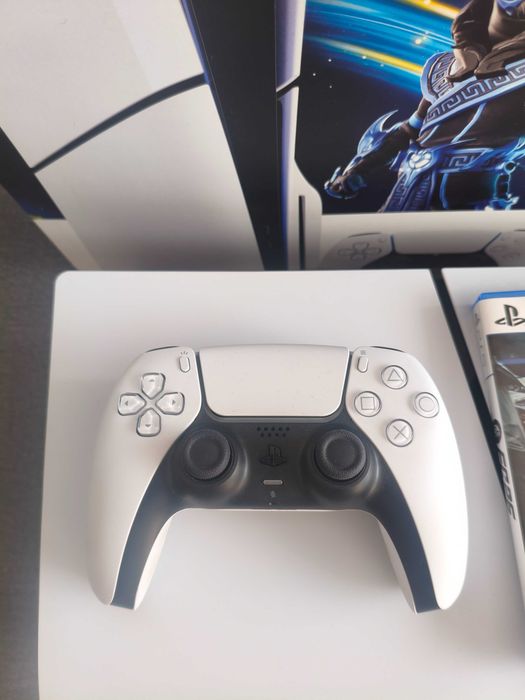 PlayStation 5 slim 1TB jak nowa