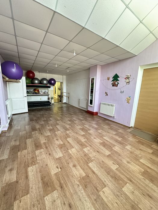 Продається будівля у центрі міста