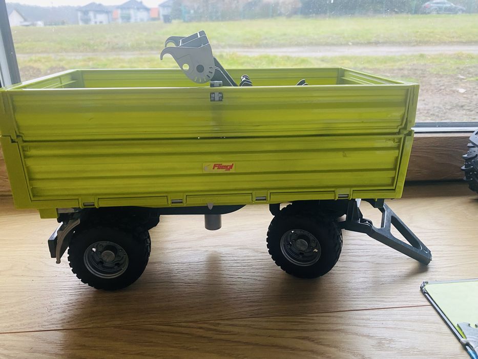 Teaktor i przyczepa Bruder