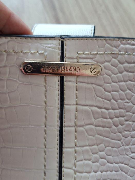 Torebka kuferek River Island